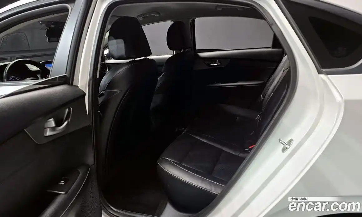 Kia K3 2019 1.6 Автомат в Москве № 534763, фото 12