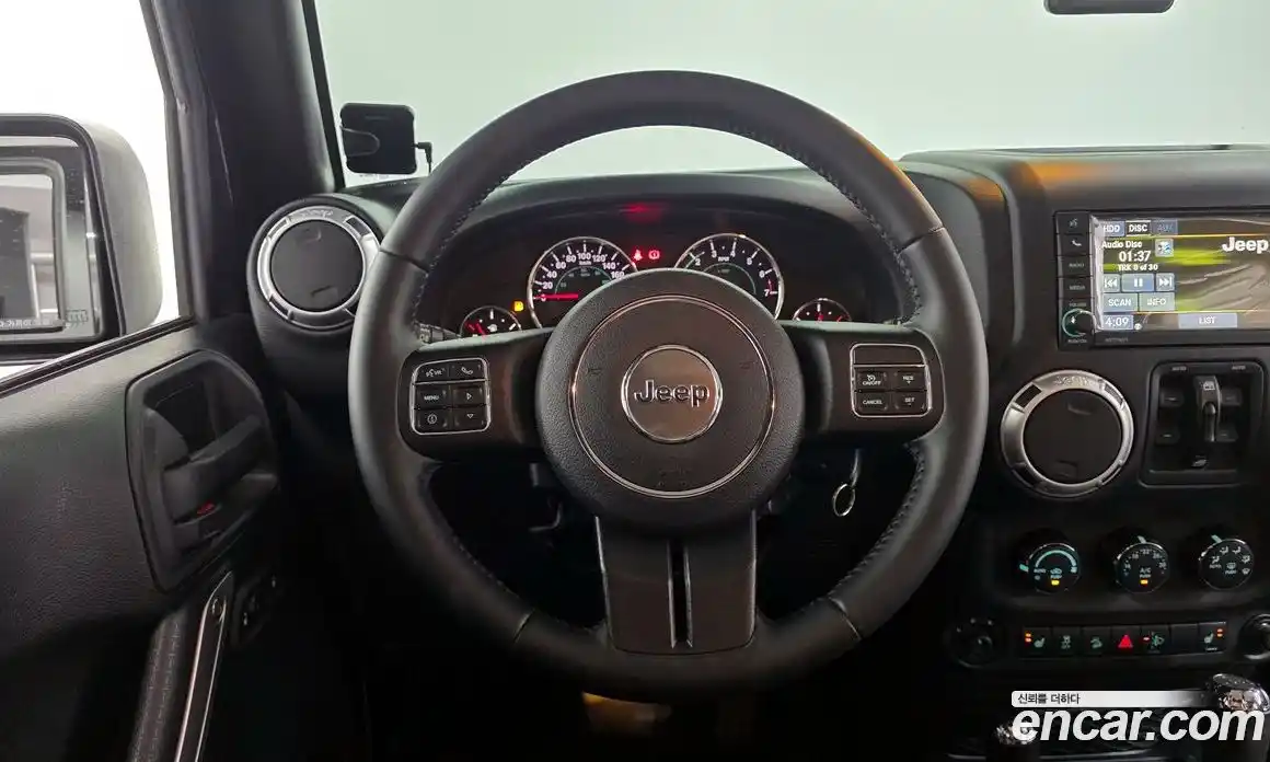 Jeep Wrangler 2016 3.6 Автомат в Москве № 534839, фото 13