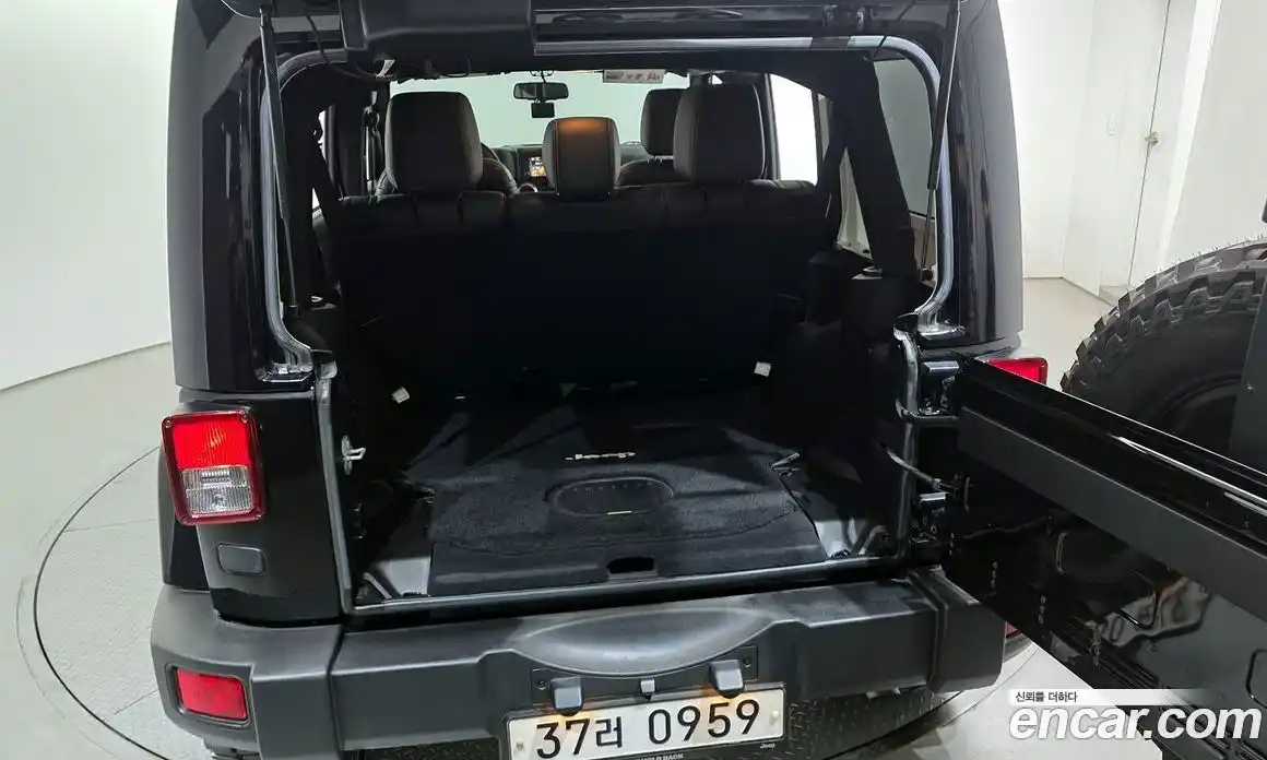 Jeep Wrangler 2016 3.6 Автомат в Москве № 534839, фото 20