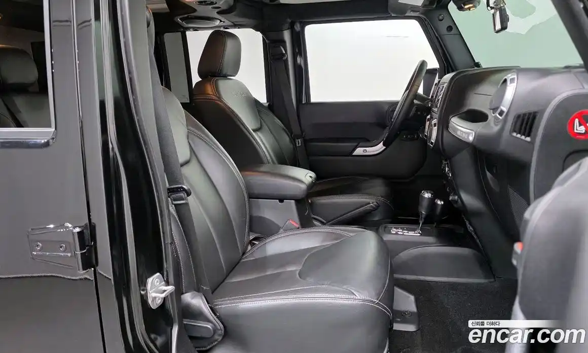 Jeep Wrangler 2016 3.6 Автомат в Москве № 534839, фото 10