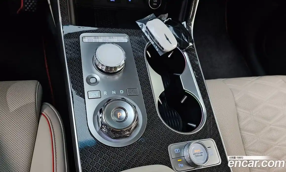 Genesis GV80 2024 2.5 Автомат в Москве № 536383, фото 8