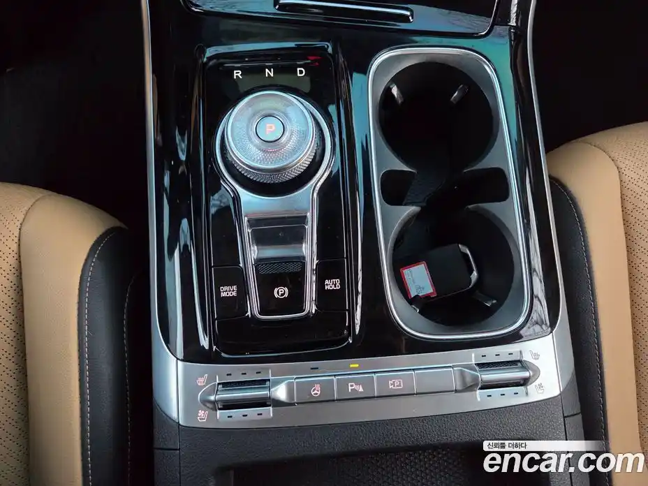 Kia Canival 2023 3.5 Автомат в Москве № 53645, фото 16