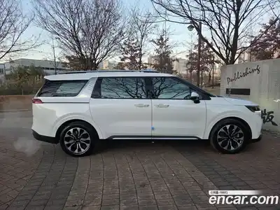 Kia Canival 2023 3.5 Автомат в Москве № 53645, миниатюра 6