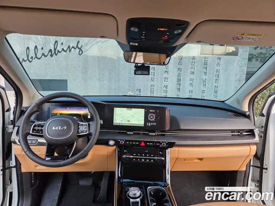 Kia Canival 2023 3.5 Автомат в Москве № 53645, фото 9
