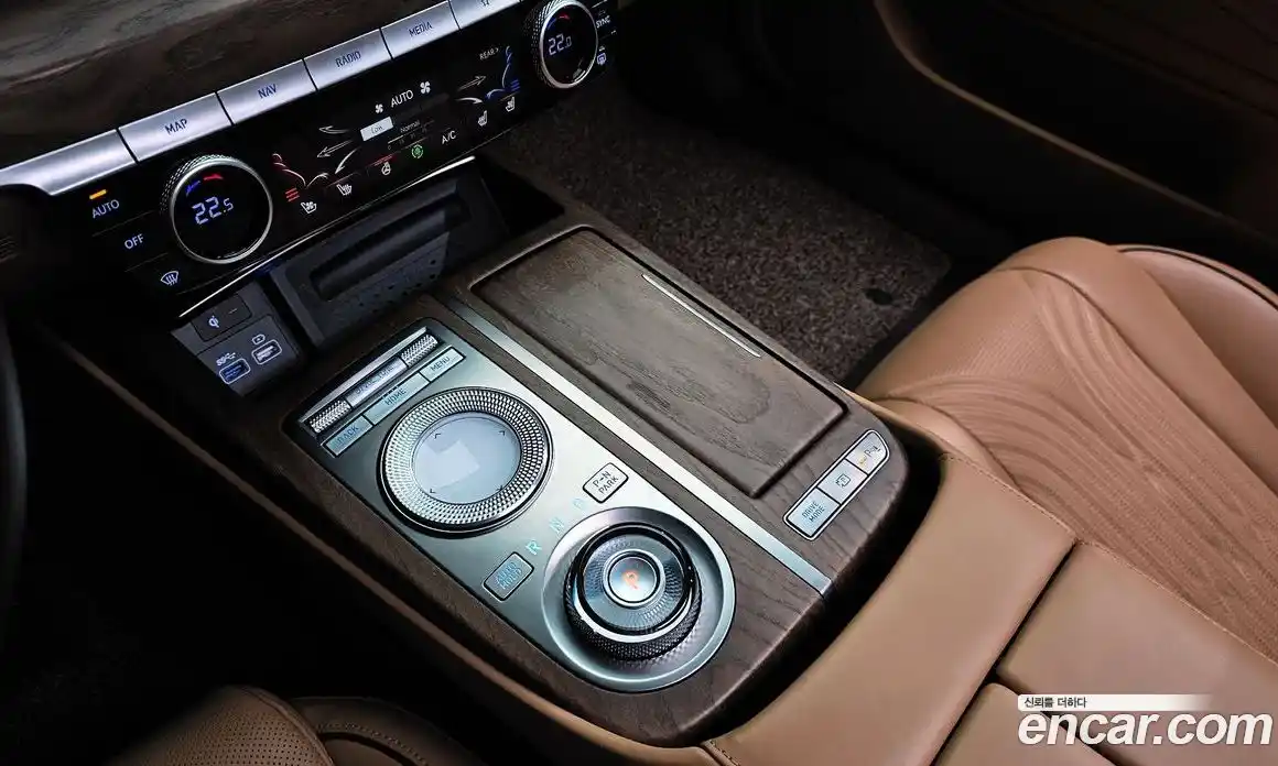 Genesis G80 2022 2.5 Автомат в Москве № 536704, фото 9