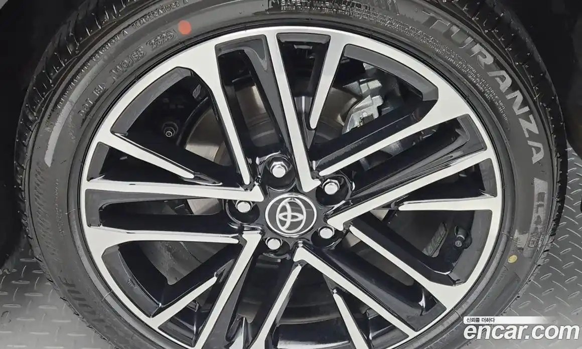 Toyota Camry 2025 2.5 Автомат в Москве № 537866, фото 5