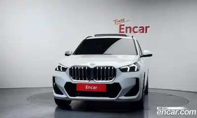 BMW iX1 2024 0.2 Автомат в Москве № 538340, миниатюра 3