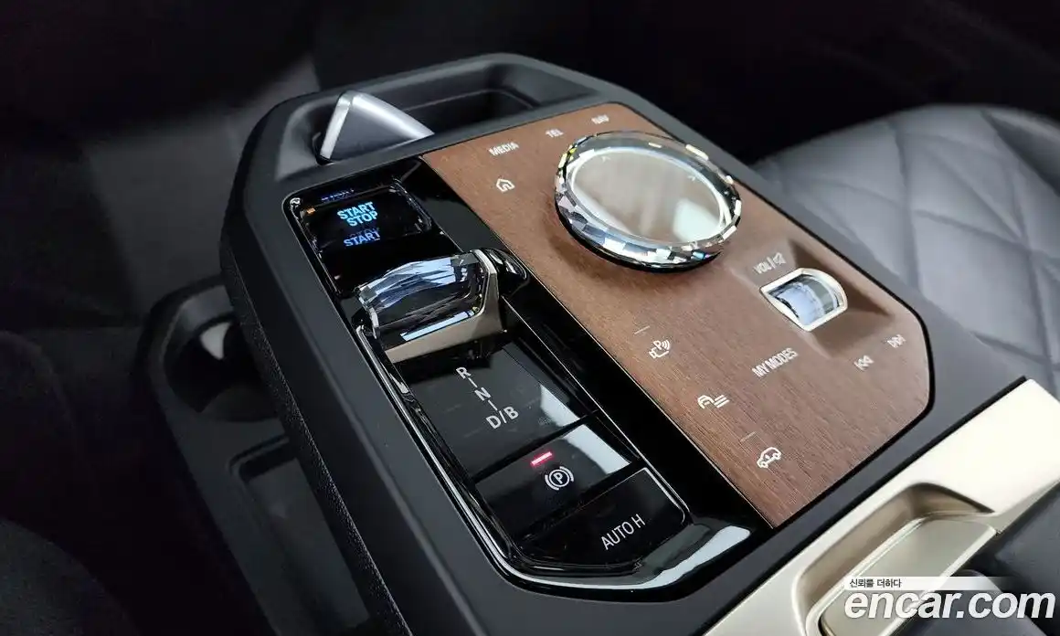 BMW iX 2022 0.3 Автомат в Москве № 539734, фото 9