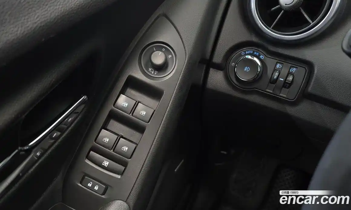 Chevrolet Trax 2013 1.4 Автомат в Москве № 540151, фото 18