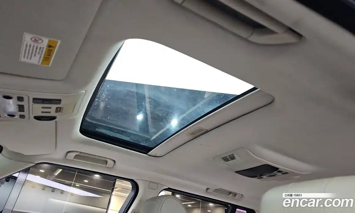 Land Rover Range-Rover 2011 5.0 Автомат в Москве № 541083, фото 19