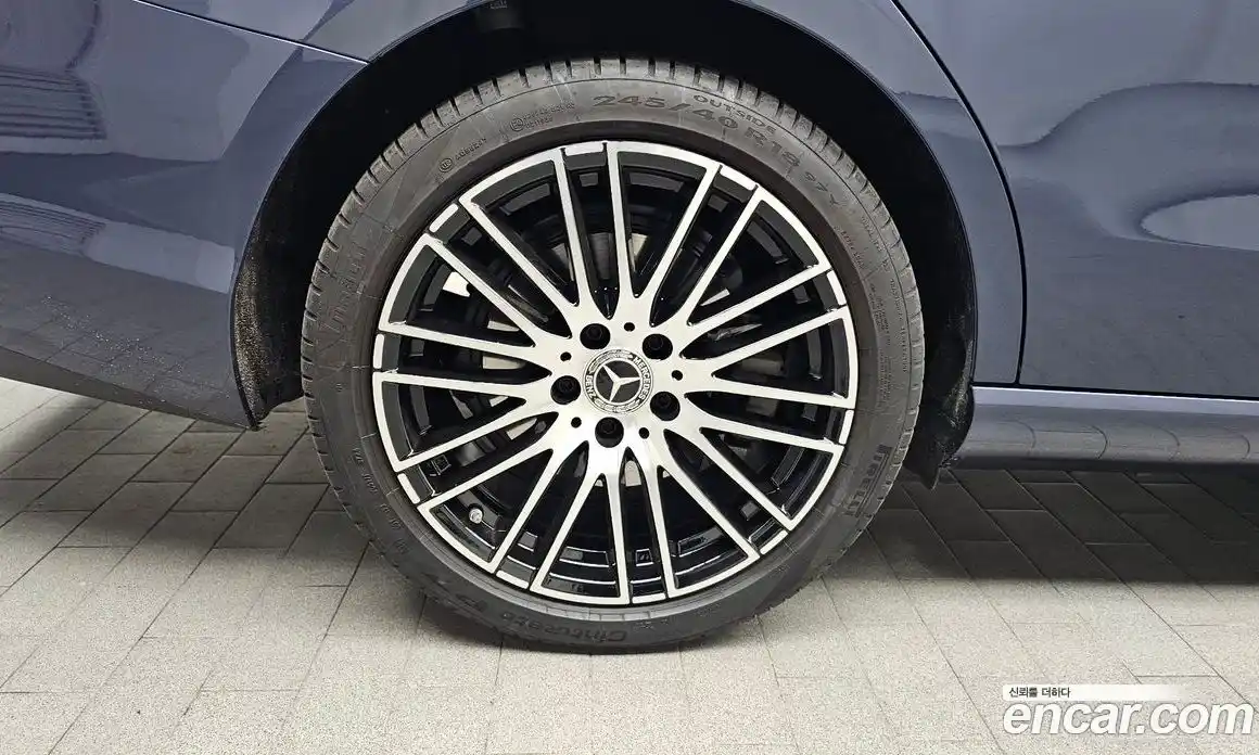 Mercedes-Benz C-Class 2025 2.0 Автомат в Москве № 541384, фото 5