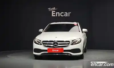 Mercedes-Benz E-Class 2019 2.0 Автомат в Москве № 542651, миниатюра 3