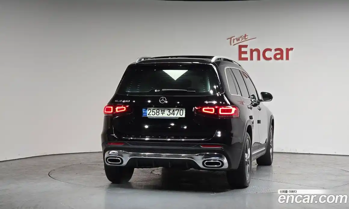 Mercedes-Benz GLB-Class 2021 2.0 Автомат в Москве № 542889, фото 3