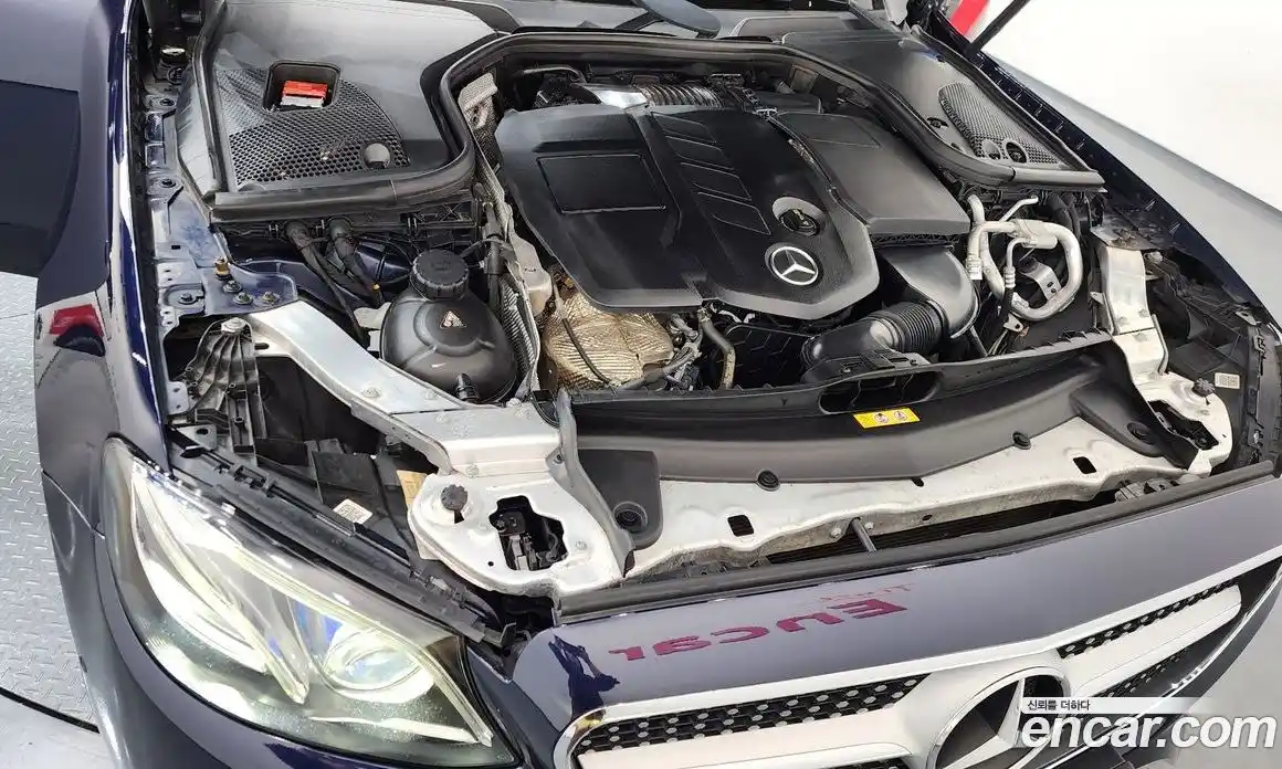 Mercedes-Benz E-Class 2018 1.9 Автомат в Москве № 542958, фото 6