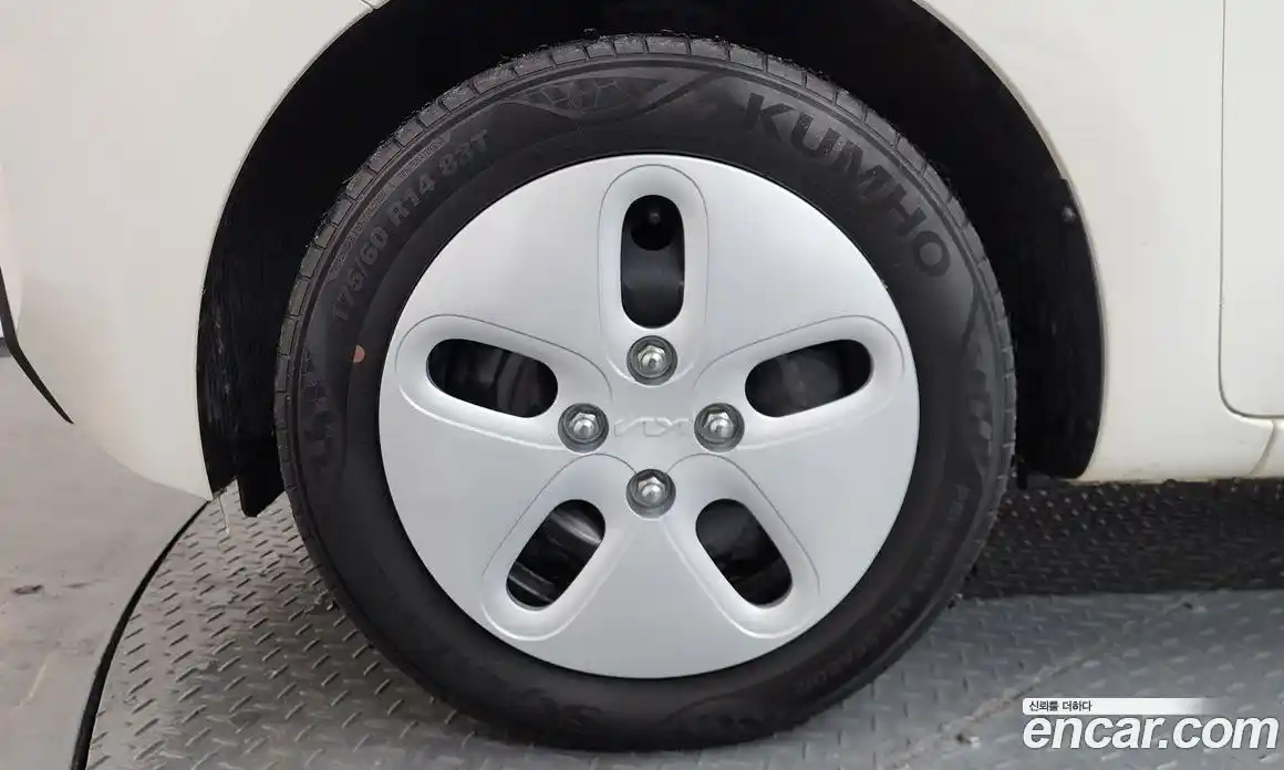 Kia Ray 2024 0.1 Автомат в Москве № 54302, фото 16