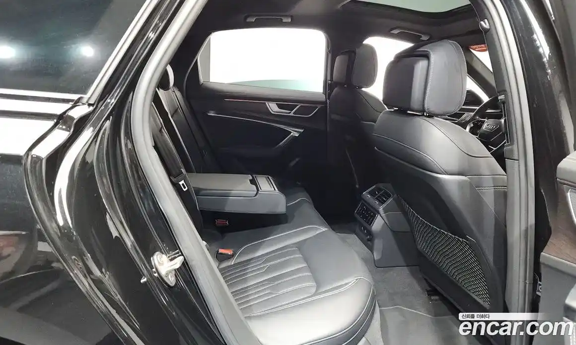 Audi A6 2023 3.0 Автомат в Москве № 544054, фото 12