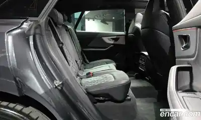 Audi Q8 2023 3.0 Автомат в Москве № 544184, миниатюра 12