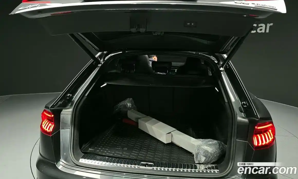 Audi Q8 2023 3.0 Автомат в Москве № 544184, фото 20