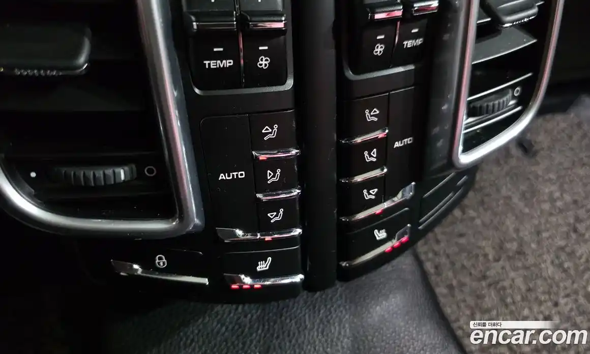 Porsche Cayenne 2016 3.0 Автомат в Москве № 545755, фото 18