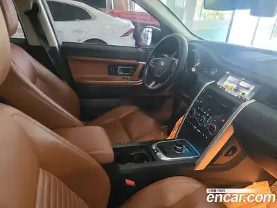 Land Rover Discovery Sport 2017 2.0 Автомат в Москве № 546040, миниатюра 12