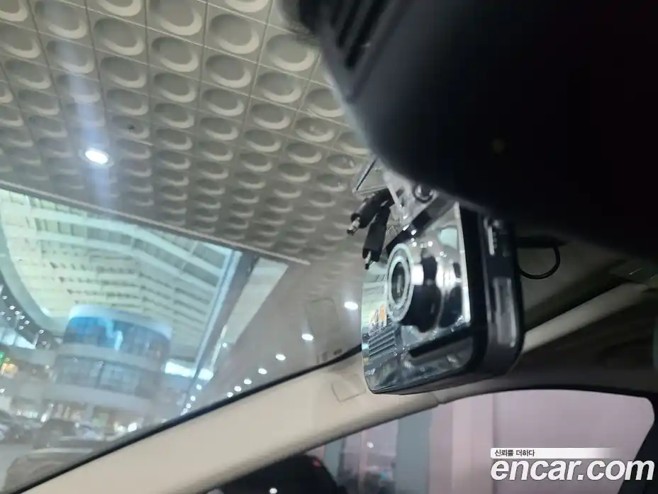 Land Rover Discovery Sport 2017 2.0 Автомат в Москве № 546040, фото 15