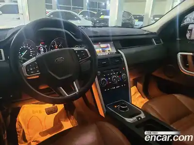 Land Rover Discovery Sport 2017 2.0 Автомат в Москве № 546040, миниатюра 9