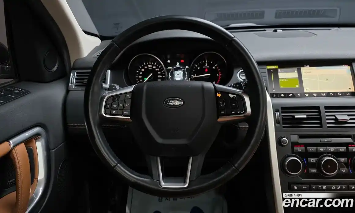 Land Rover Discovery Sport 2018 2.0 Автомат в Москве № 546250, фото 13