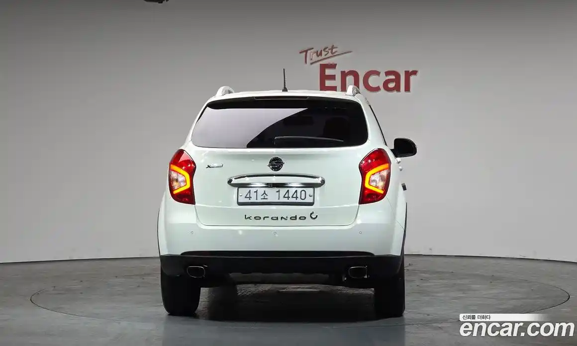 SsangYong Korando 2015 2.0 Автомат в Москве № 62576, фото 11