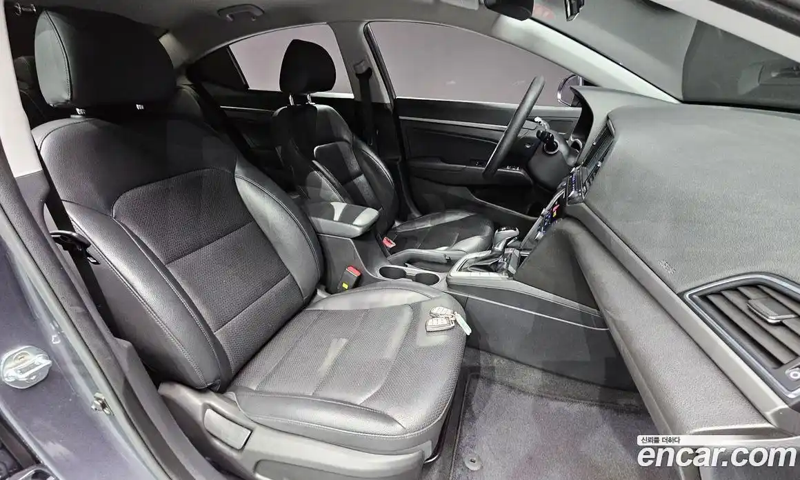 Hyundai Avante 2018 1.6 Автомат в Москве № 6315, фото 12