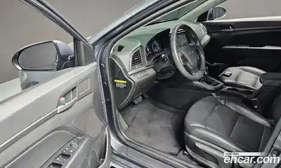 Hyundai Avante 2018 1.6 Автомат в Москве № 6315, миниатюра 2