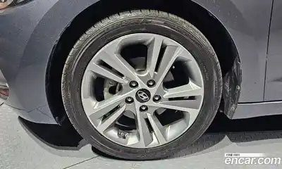 Hyundai Avante 2018 1.6 Автомат в Москве № 6315, миниатюра 3