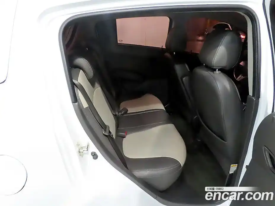 Chevrolet Spark 2014 1.0 Автомат в Москве № 64644, фото 8