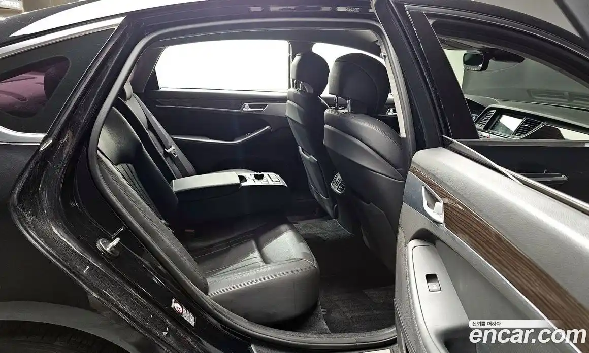 Genesis G80 2017 3.3 Автомат в Москве № 76204, фото 19