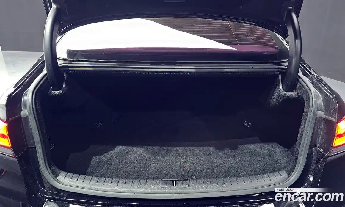 Genesis G80 2017 3.3 Автомат в Москве № 76204, фото 10