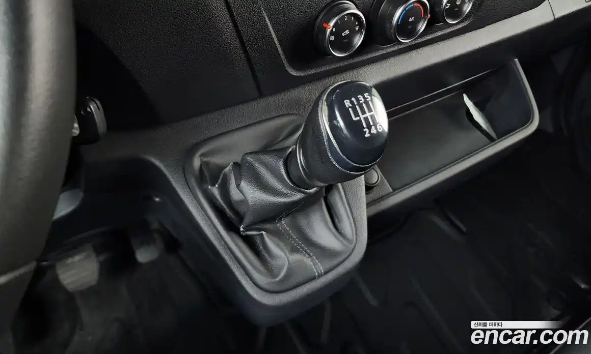 Renault Master 2020 2.3 Механическая в Москве № 106349, фото 9