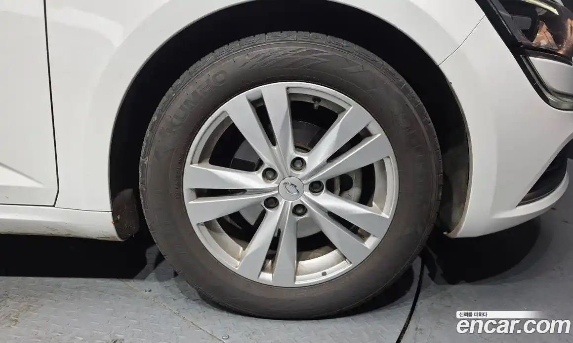 Renault SM6 2019 2.0 Автомат в Москве № 107066, фото 17