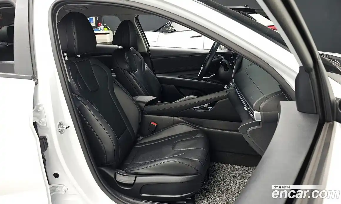 Hyundai Avante 2024 1.6 Автомат в Москве № 108308, фото 14