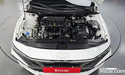 Hyundai Avante 2024 1.6 Автомат в Москве № 108308, миниатюра 4