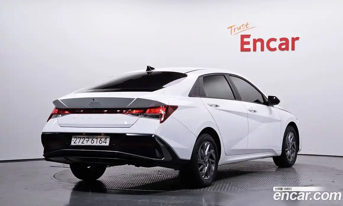 Hyundai Avante 2024 1.6 Автомат в Москве № 108308, фото 8