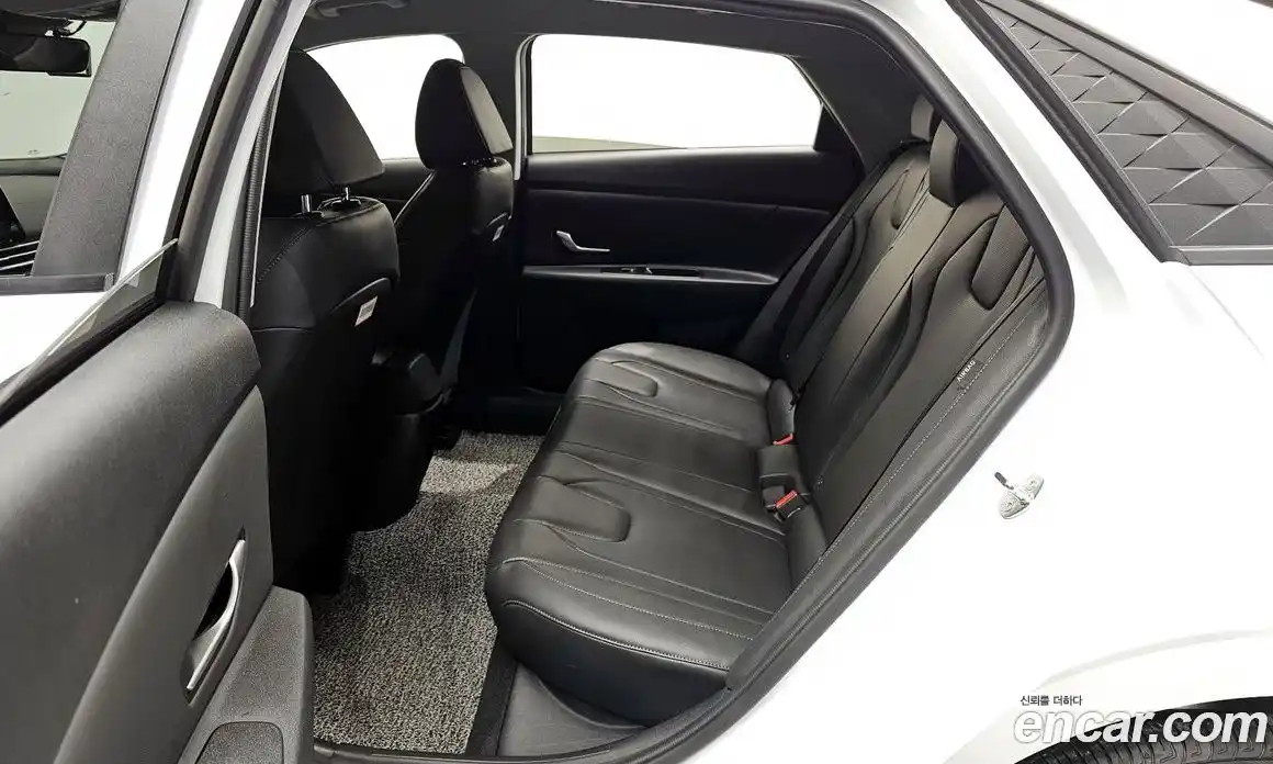 Hyundai Avante 2024 1.6 Автомат в Москве № 108308, фото 9