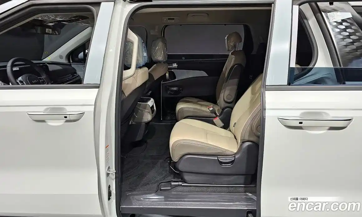 Kia Canival 2025 3.5 Автомат в Москве № 114037, фото 11