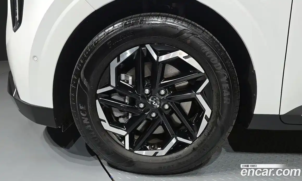 Kia Canival 2025 3.5 Автомат в Москве № 114037, фото 17