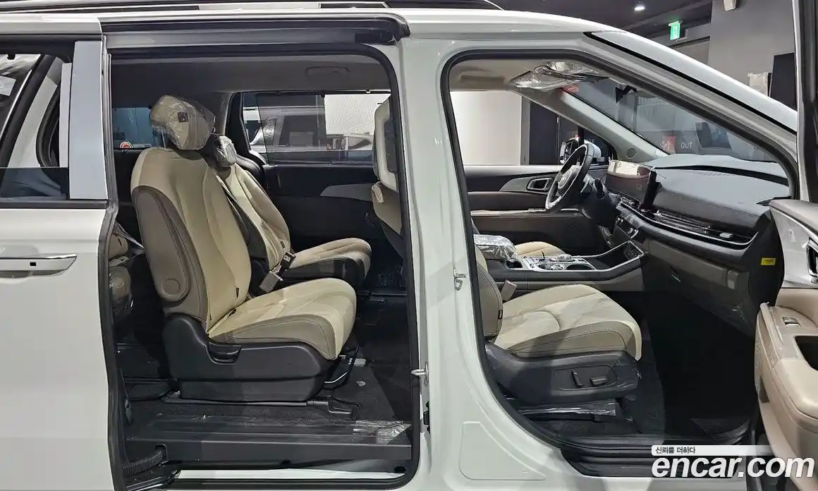 Kia Canival 2025 3.5 Автомат в Москве № 114037, фото 9