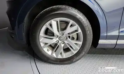 Genesis GV70 2022 2.5 Автомат в Москве № 117729, миниатюра 2