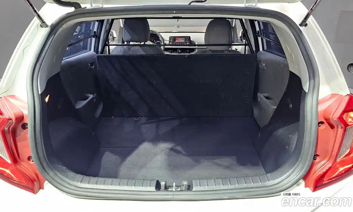 Kia Morning 2021 1.0 Автомат в Москве № 122122, фото 8