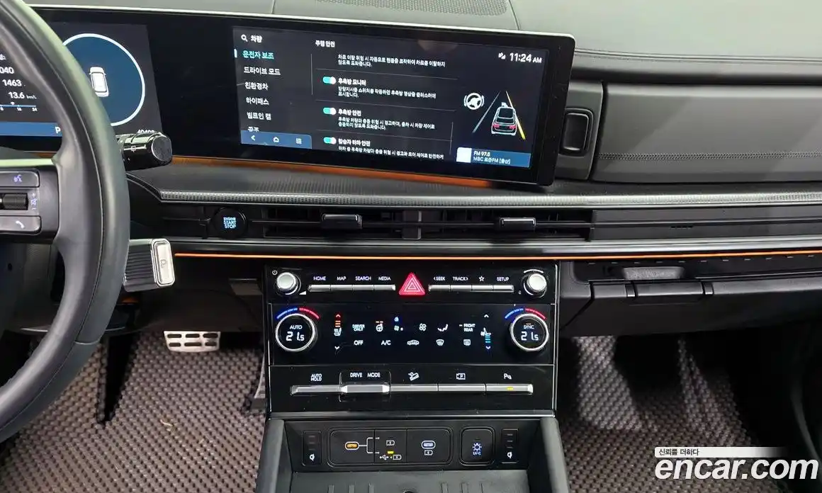 Hyundai Santa Fe 2024 1.6 Автомат в Москве № 123579, фото 17