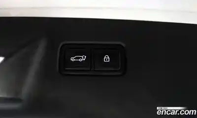 Hyundai Santa Fe 2024 1.6 Автомат в Москве № 123579, миниатюра 2