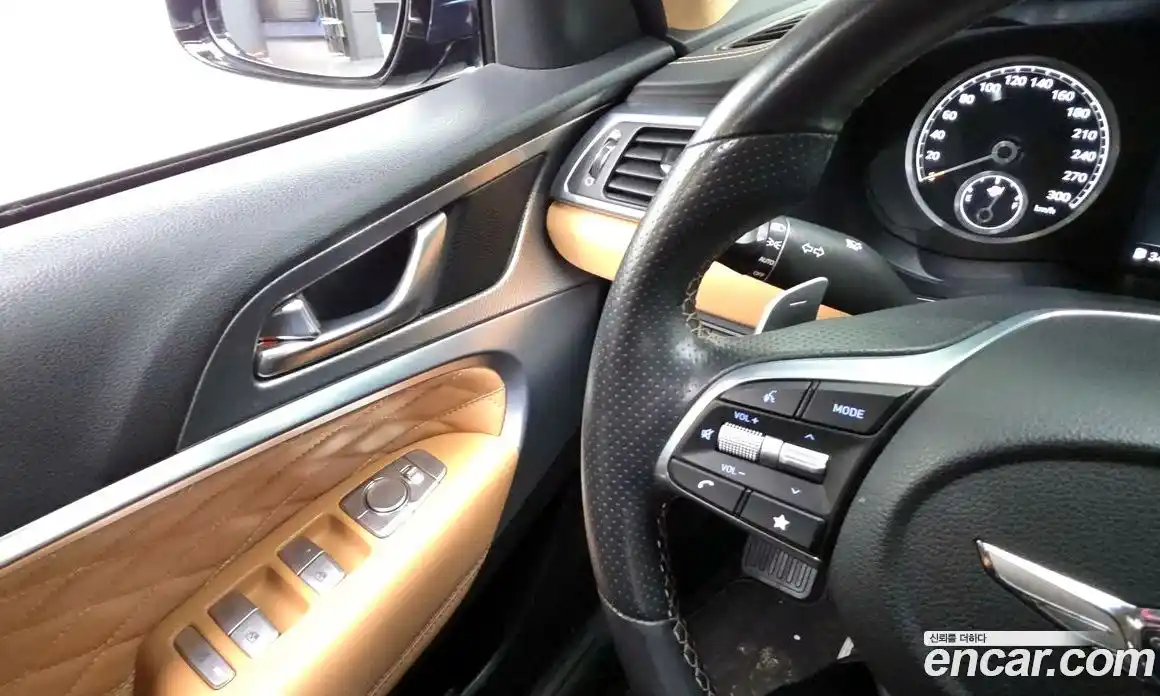 Genesis G70 2023 2.0 Автомат в Москве № 129108, фото 18