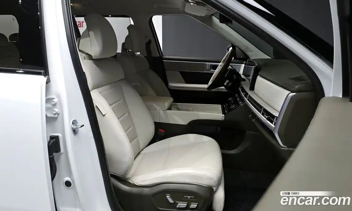 Hyundai Santa Fe 2024 2.5 Автомат в Москве № 130407, фото 13