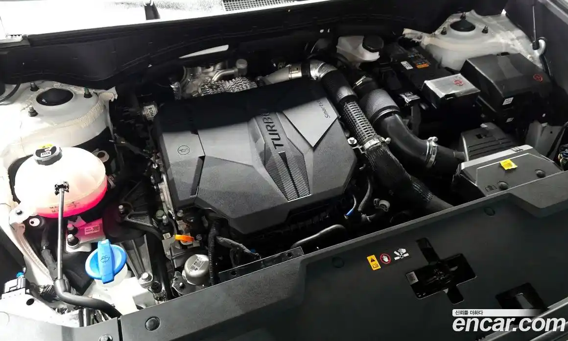 Hyundai Santa Fe 2024 2.5 Автомат в Москве № 130407, фото 9